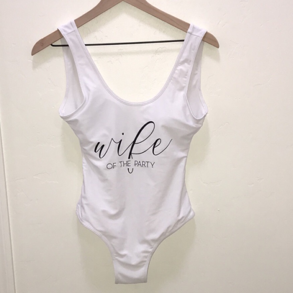 💕Wife of the Party One Piece